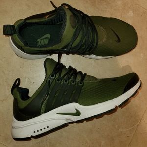 Nike presto size 8 mens OD green rare